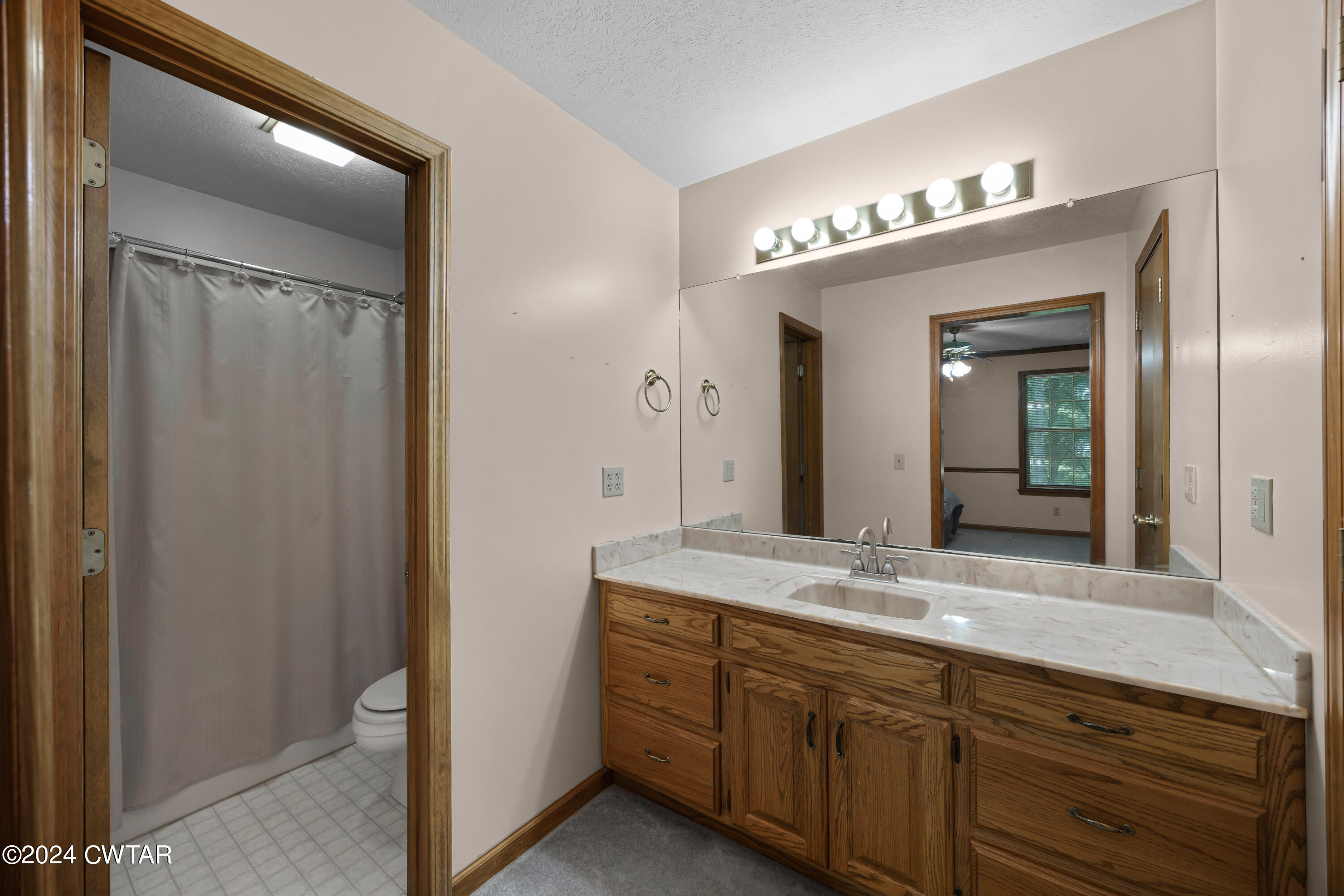 237 Daniel Road Jackson, TN 38305 - Photo 14 of 29 Bath