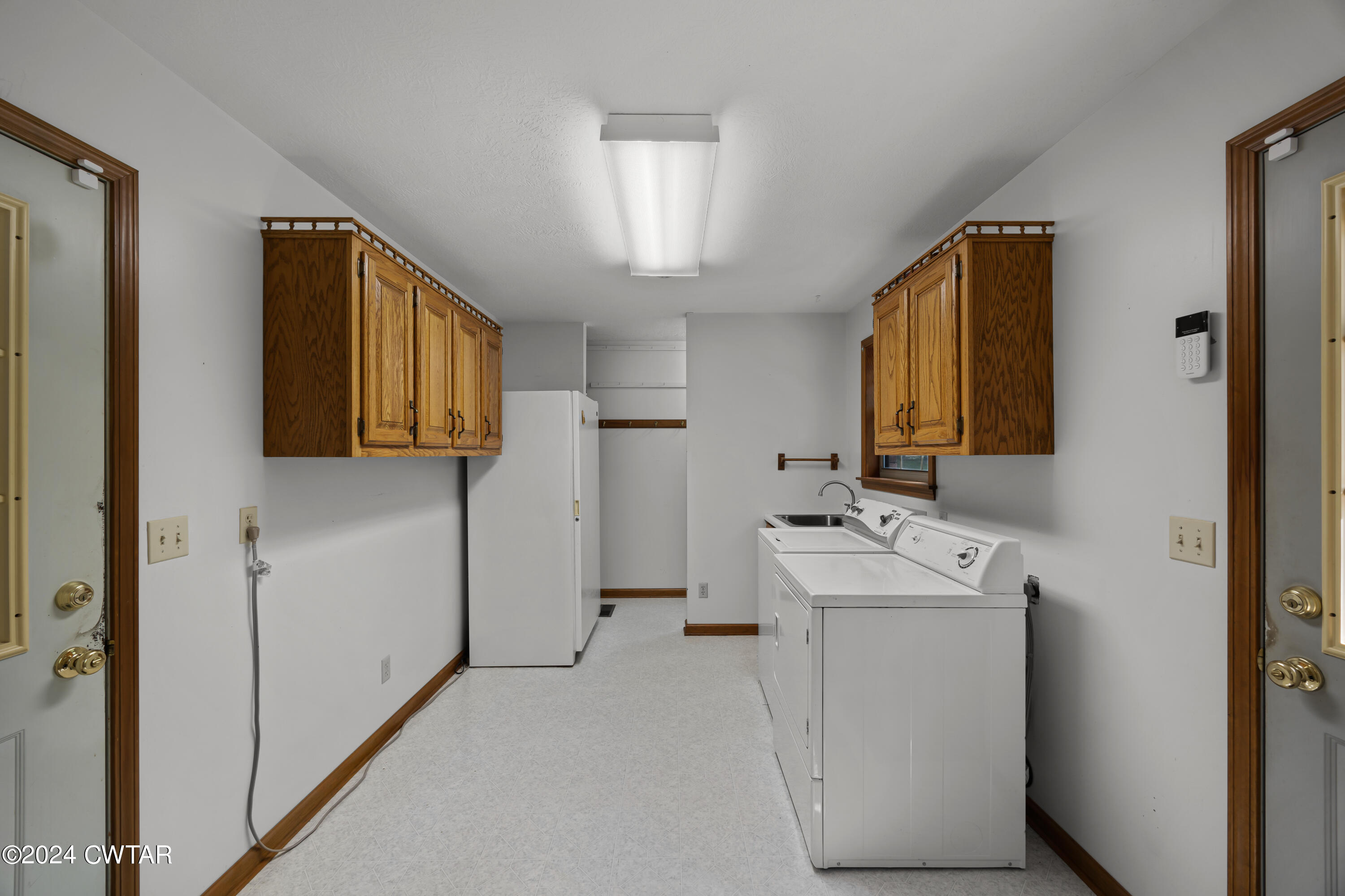 237 Daniel Road Jackson, TN 38305 - Photo 19 of 29 Laundry Room