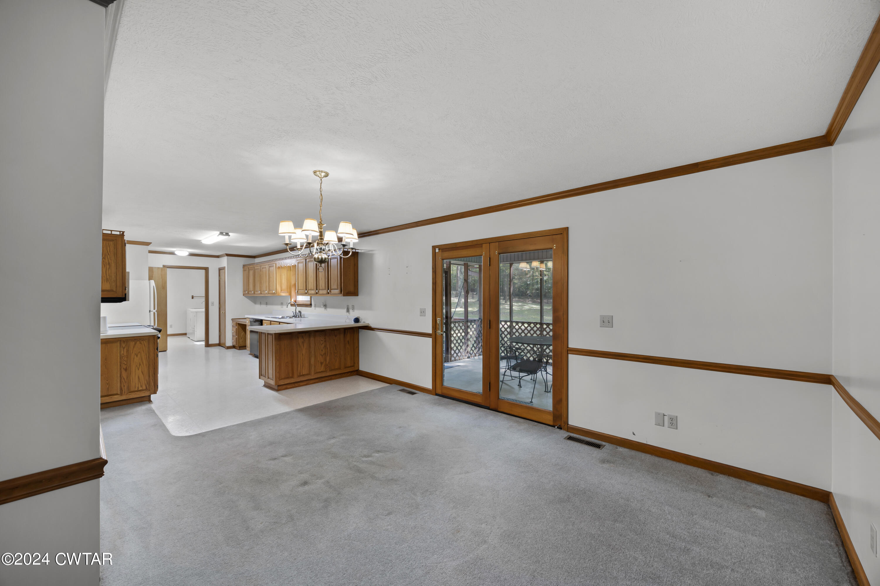 237 Daniel Road Jackson, TN 38305 - Photo 8 of 29 Dining Room