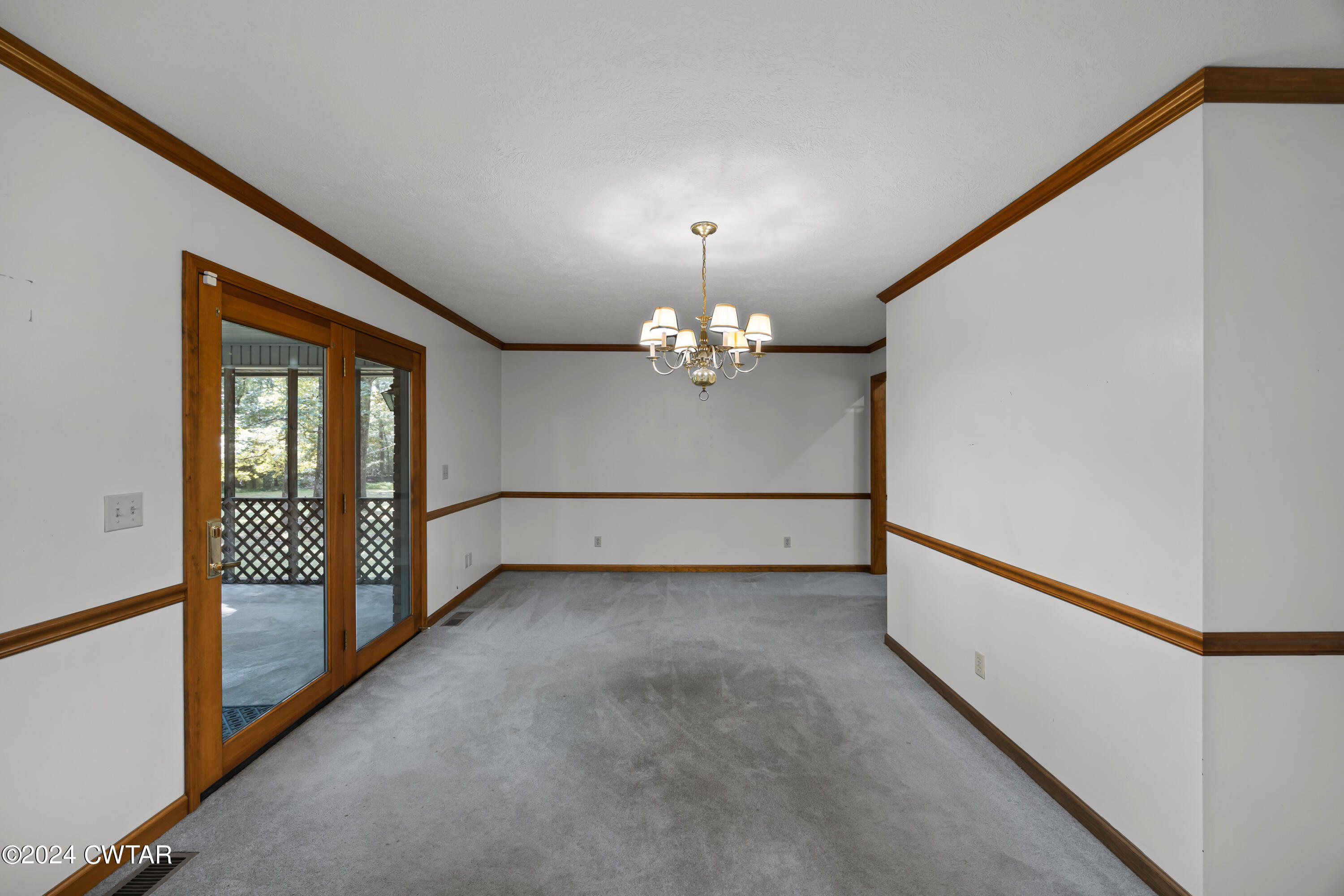 237 Daniel Road Jackson, TN 38305 - Photo 9 of 29 Dining Room