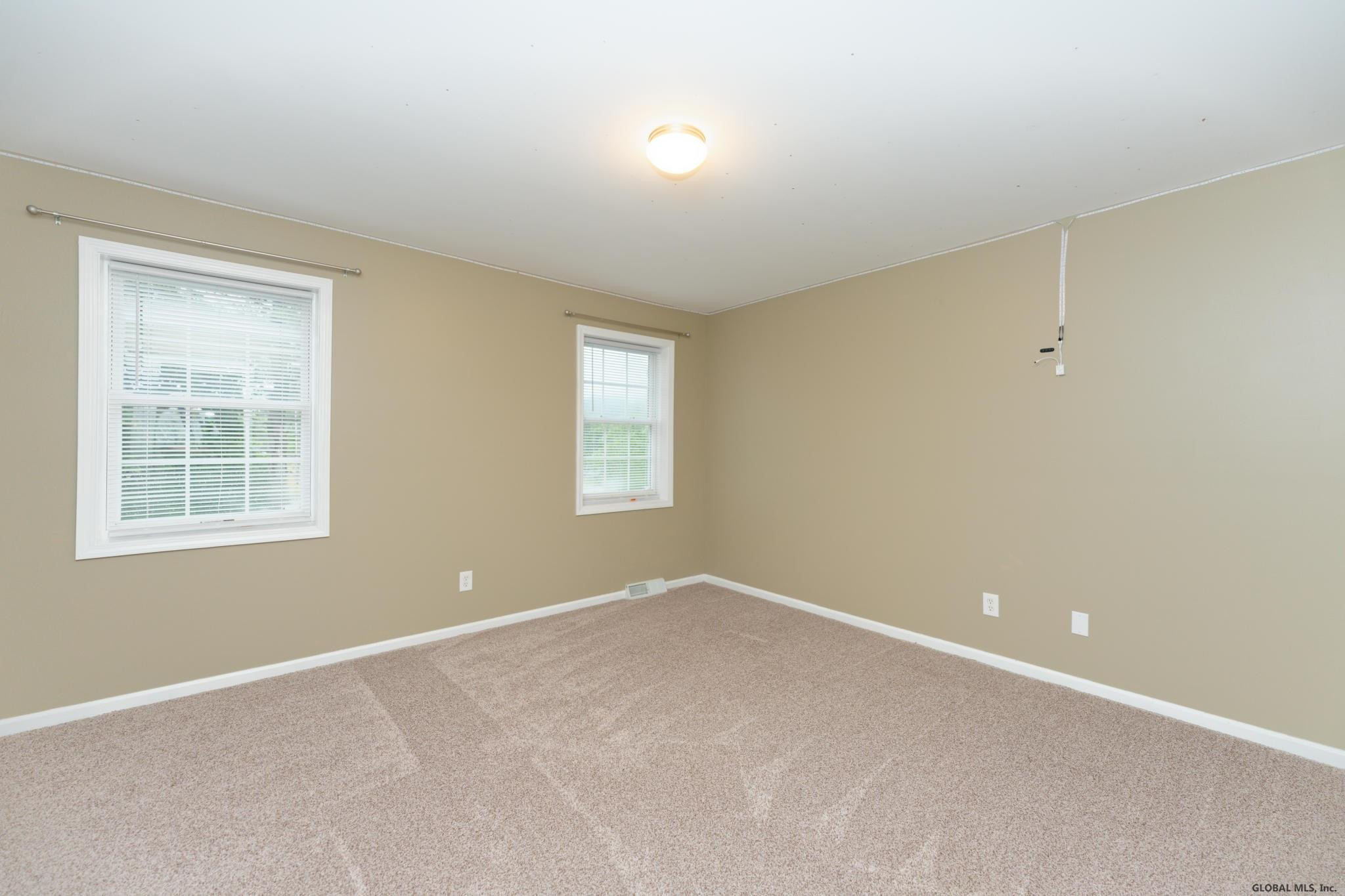2176 River Road Niskayuna, NY 12309 - Photo 28 of 46 Photo 28