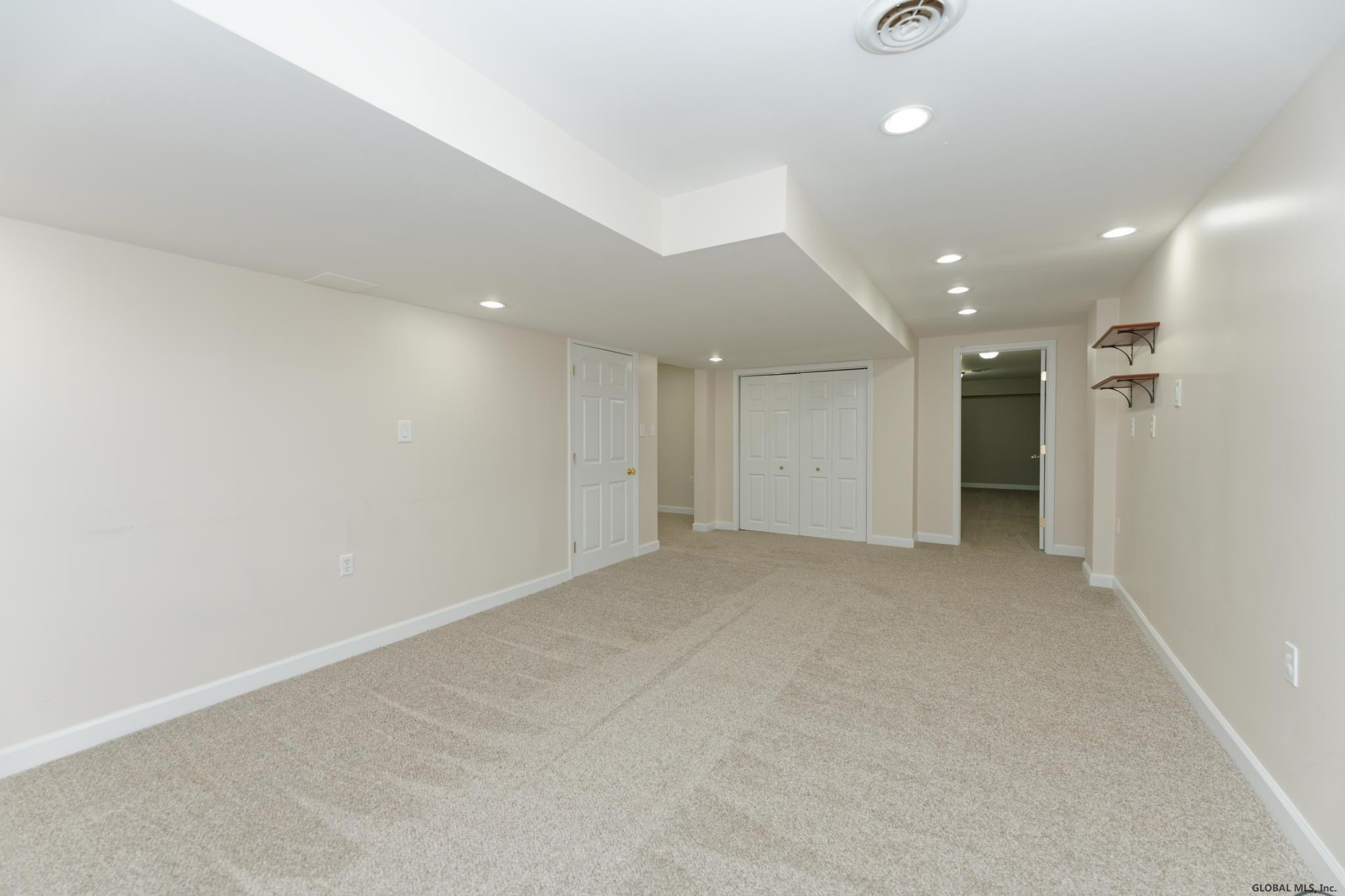 2176 River Road Niskayuna, NY 12309 - Photo 33 of 46 Photo 33