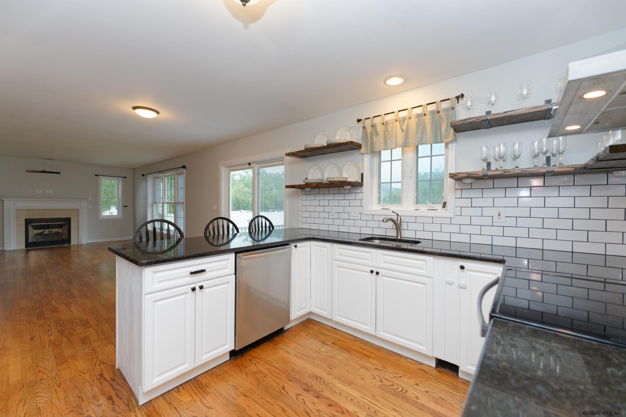 2176 River Road Niskayuna, NY 12309 - Photo 6 of 46 Photo 6