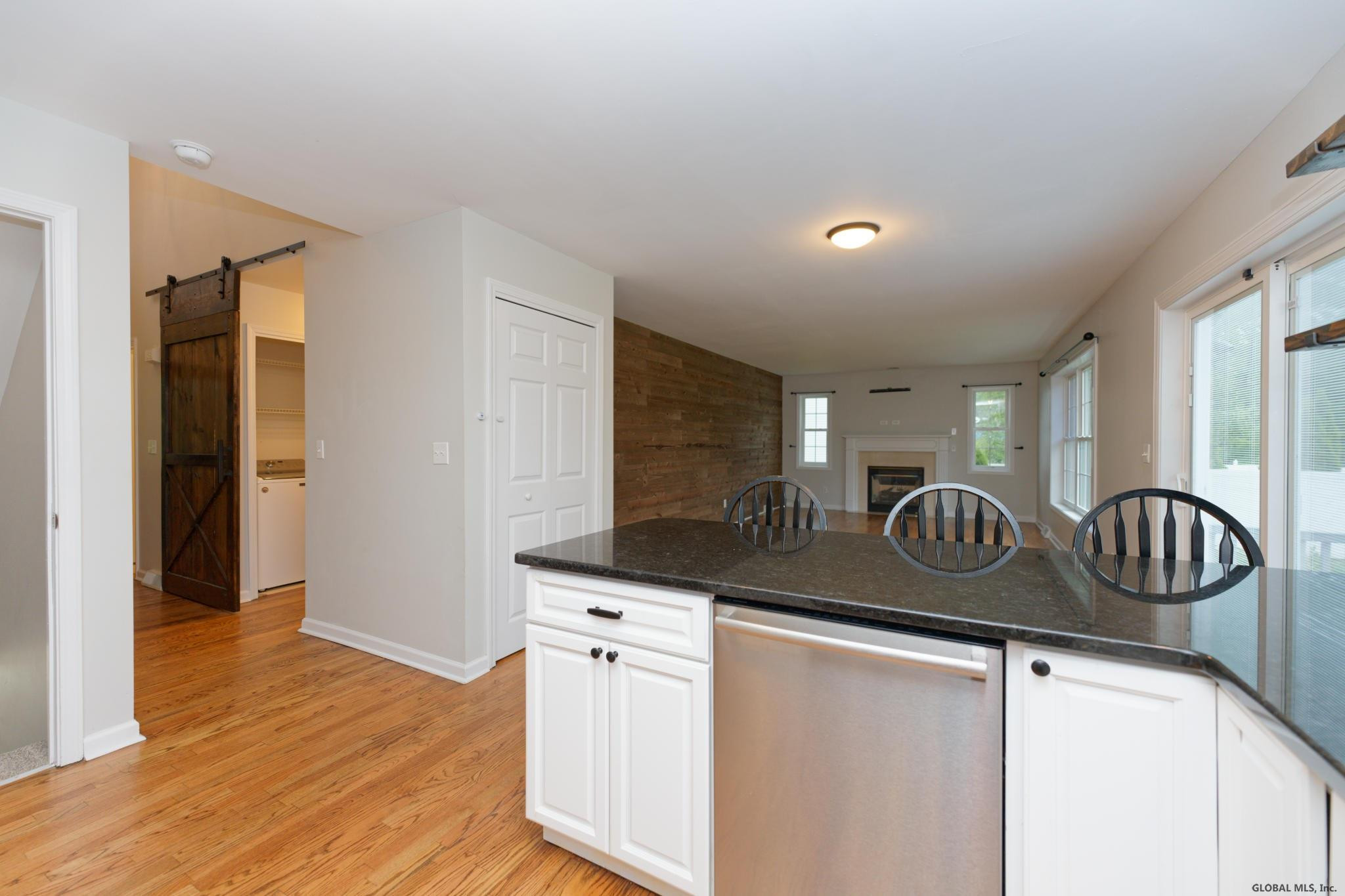 2176 River Road Niskayuna, NY 12309 - Photo 8 of 46 Photo 8