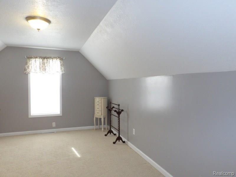 18027 Middlebelt Road Romulus, MI 48174 - Photo 44 of 49 102_6330.JPG