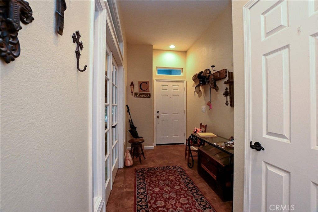 1422 Ridgebrook Way Chico, CA 95928 - Photo 3 of 25