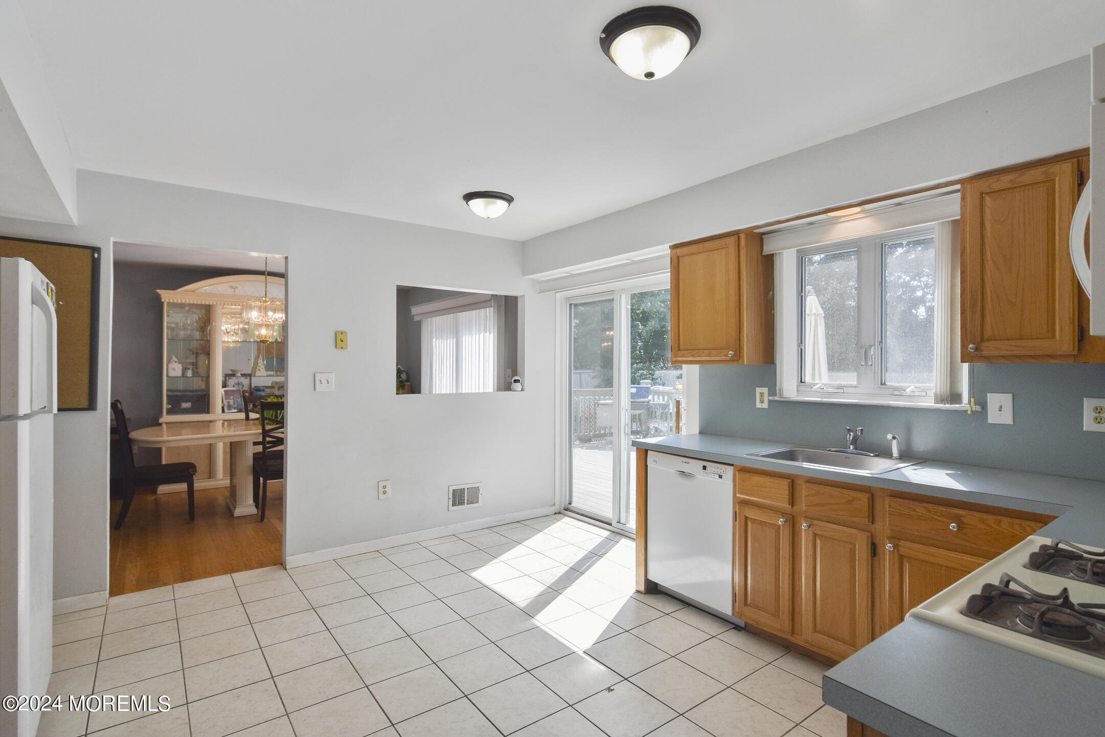 22 Jacob Drive Howell, NJ 07731 - Photo 13 of 31 DSC_0268