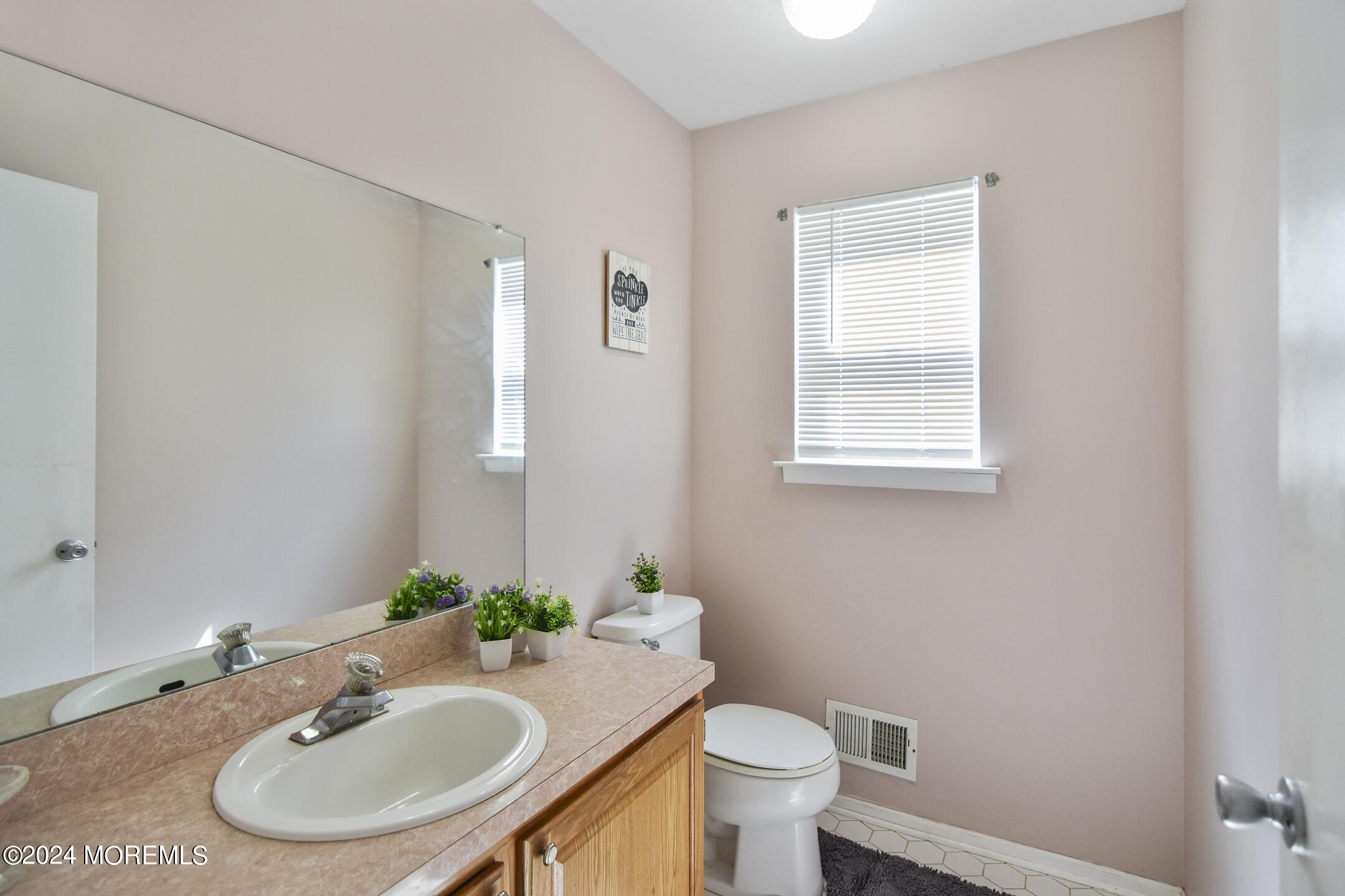 22 Jacob Drive Howell, NJ 07731 - Photo 17 of 31 DSC_0252