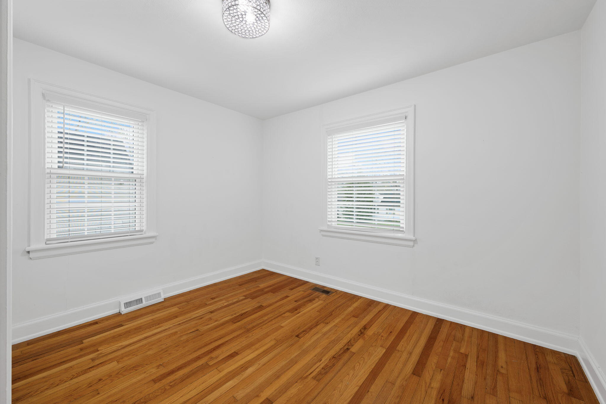 304 Guild Drive Chattanooga, TN 37421 - Photo 22 of 44 22-web-or-mls-DSC_3483