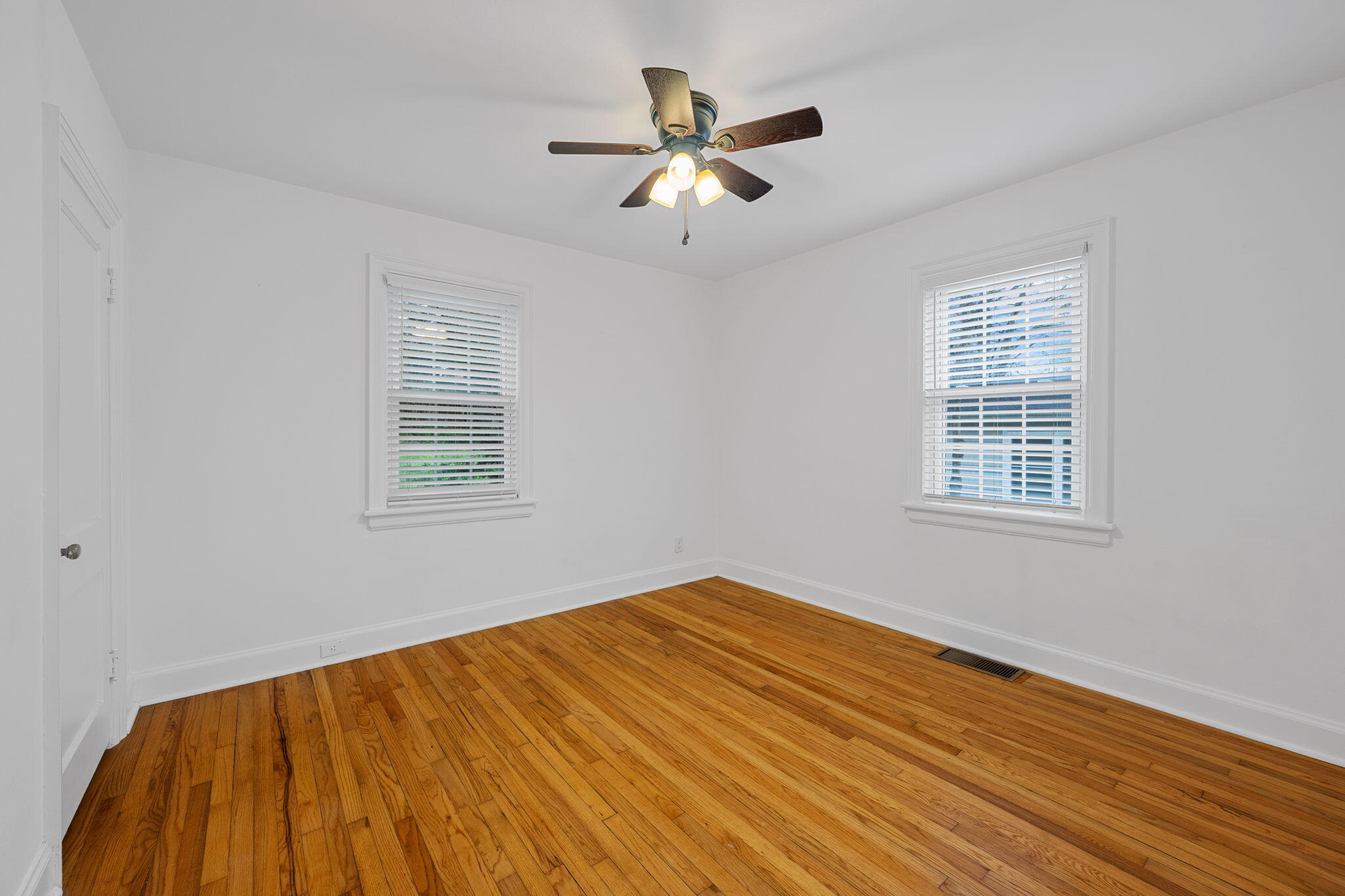 304 Guild Drive Chattanooga, TN 37421 - Photo 26 of 44 26-web-or-mls-DSC_3495