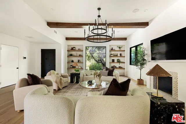 $4,875,000 | 735 North Orlando Avenue, Los Angeles, CA 90069