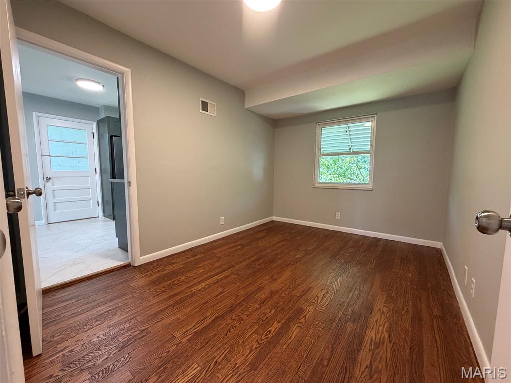 4828 Reavis Barracks Road St. Louis, MO 63123 - Photo 8 of 30
