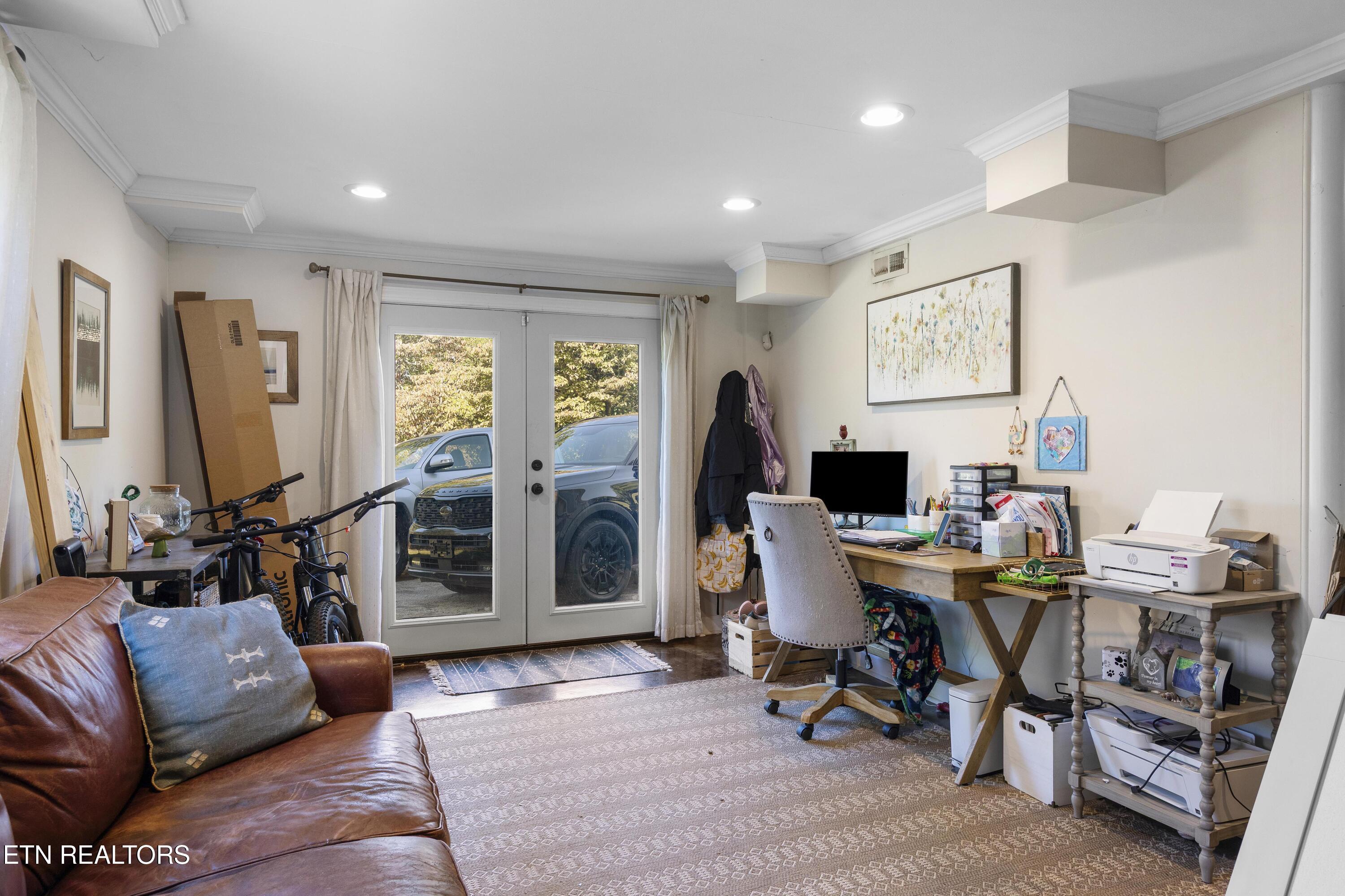 1601 Buckeye Road Knoxville, TN 37919 - Photo 27 of 31 030A9186