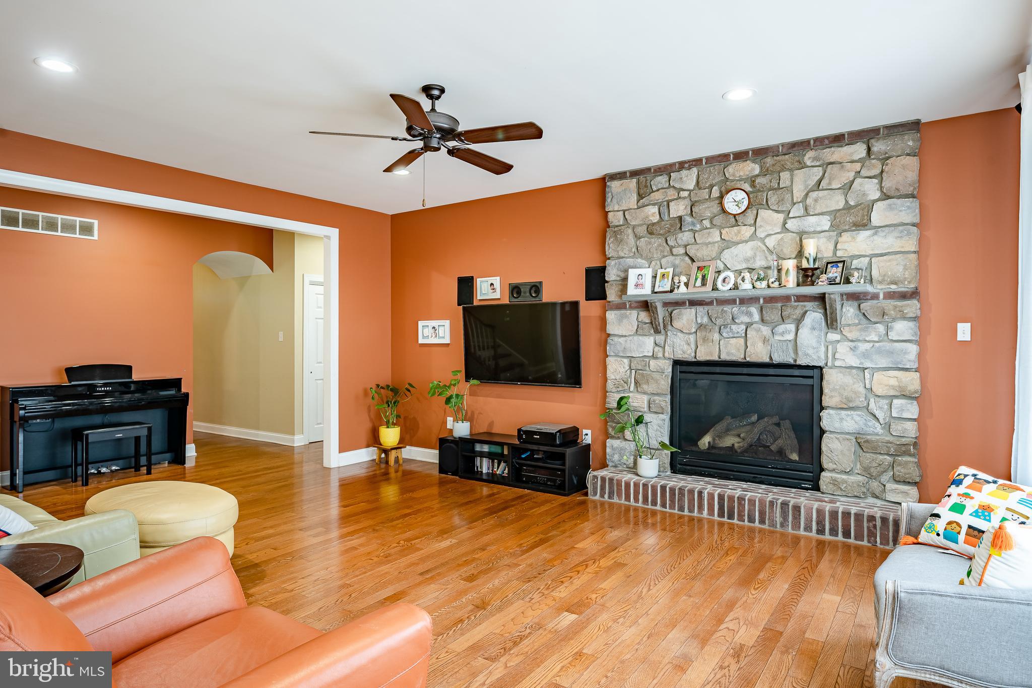 58 Summit Road Malvern, PA 19355 - Photo 12 of 60 Family room