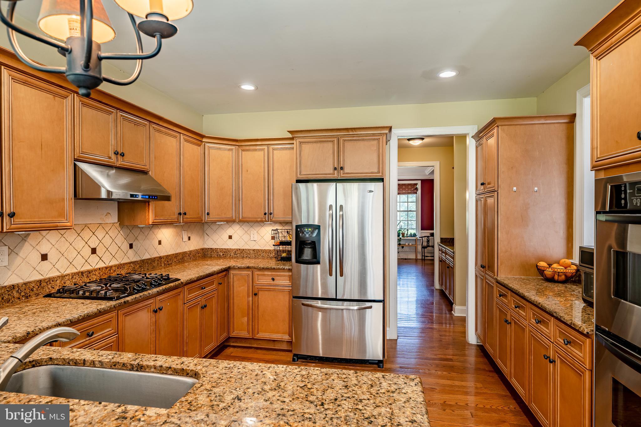 58 Summit Road Malvern, PA 19355 - Photo 20 of 60 Granite countertops