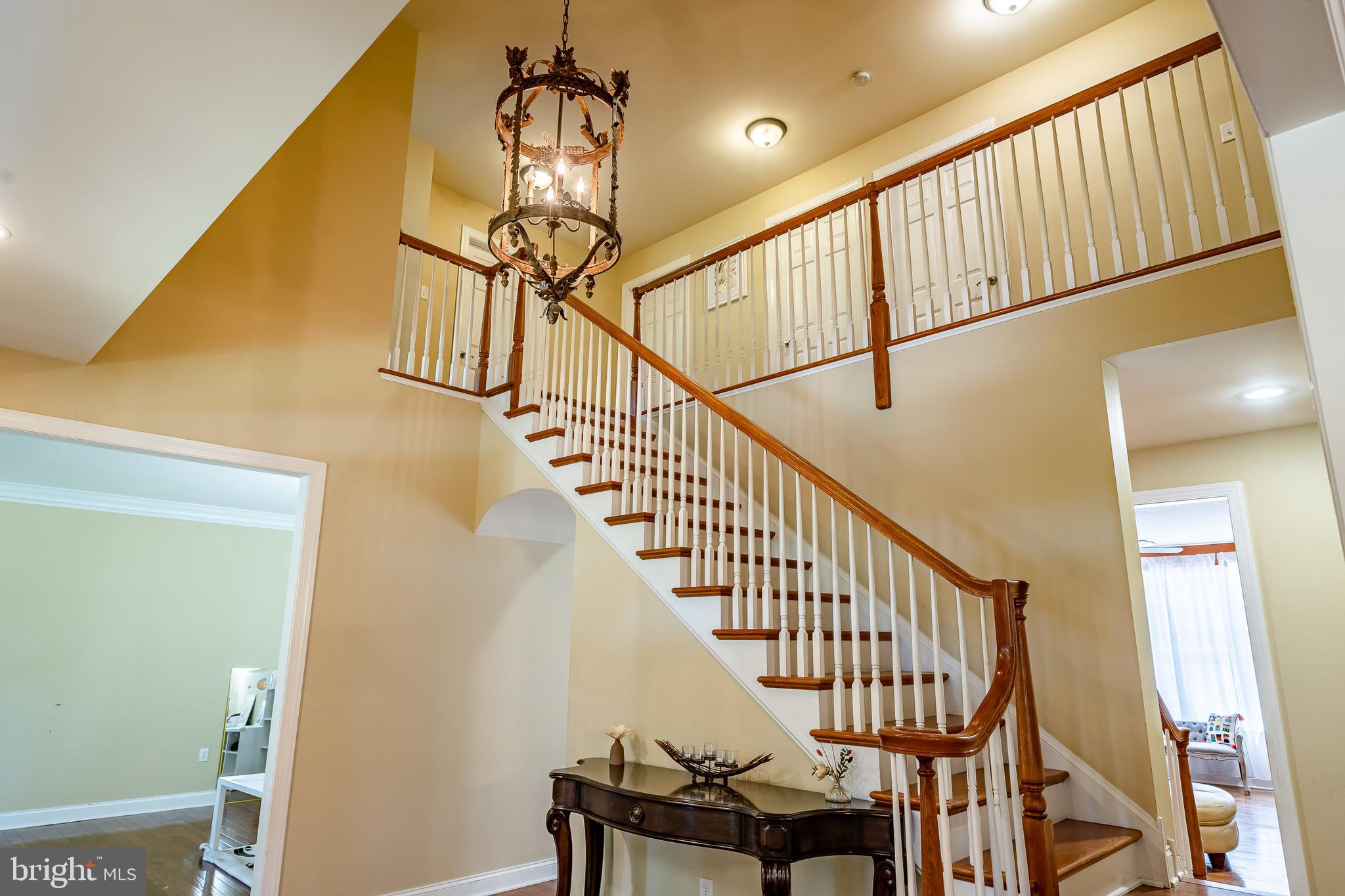 58 Summit Road Malvern, PA 19355 - Photo 28 of 60 Beautiful staircase