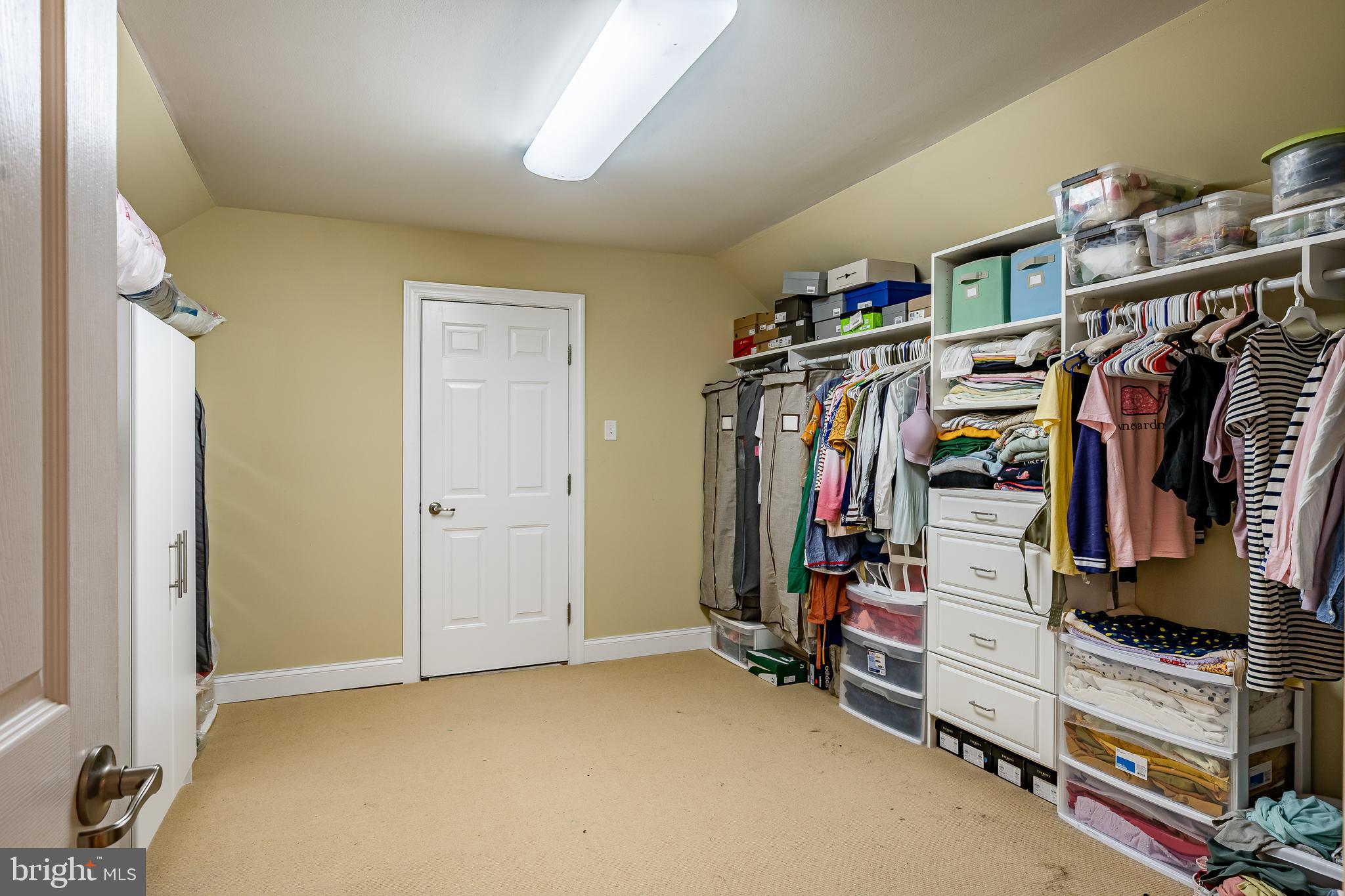 58 Summit Road Malvern, PA 19355 - Photo 34 of 60 Huge walk in closet