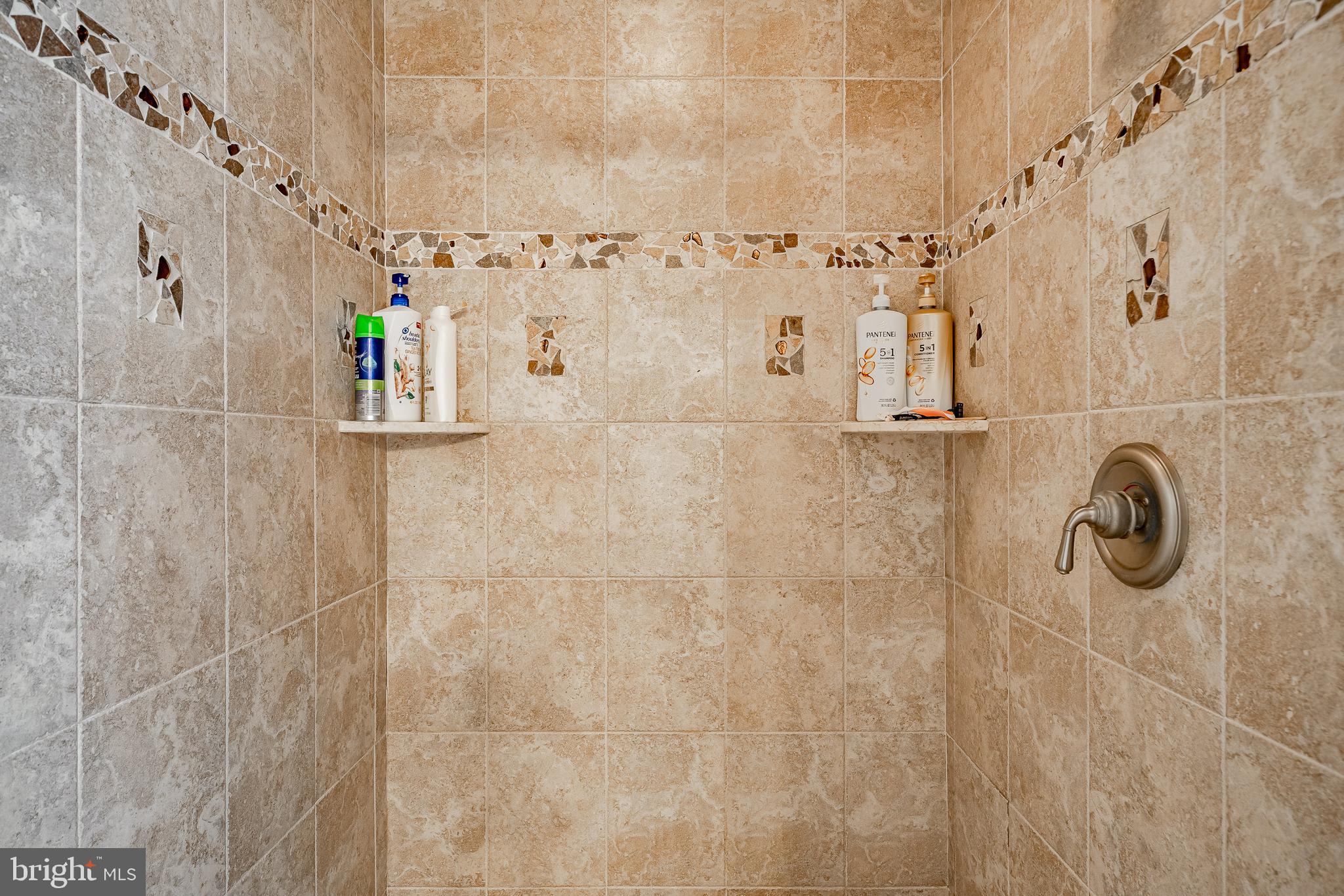 58 Summit Road Malvern, PA 19355 - Photo 38 of 60 Tiled shower