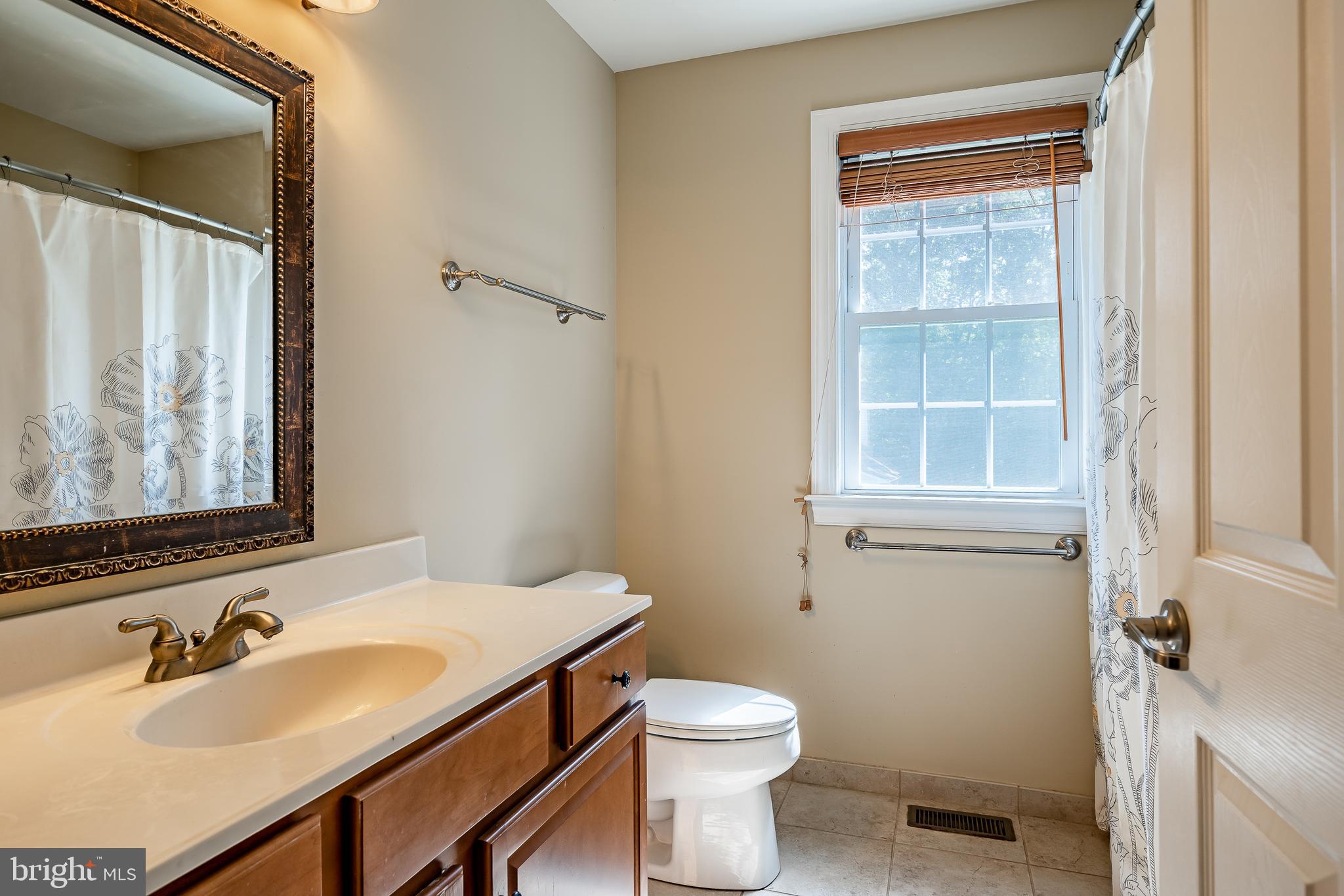 58 Summit Road Malvern, PA 19355 - Photo 40 of 60 Hall full bath