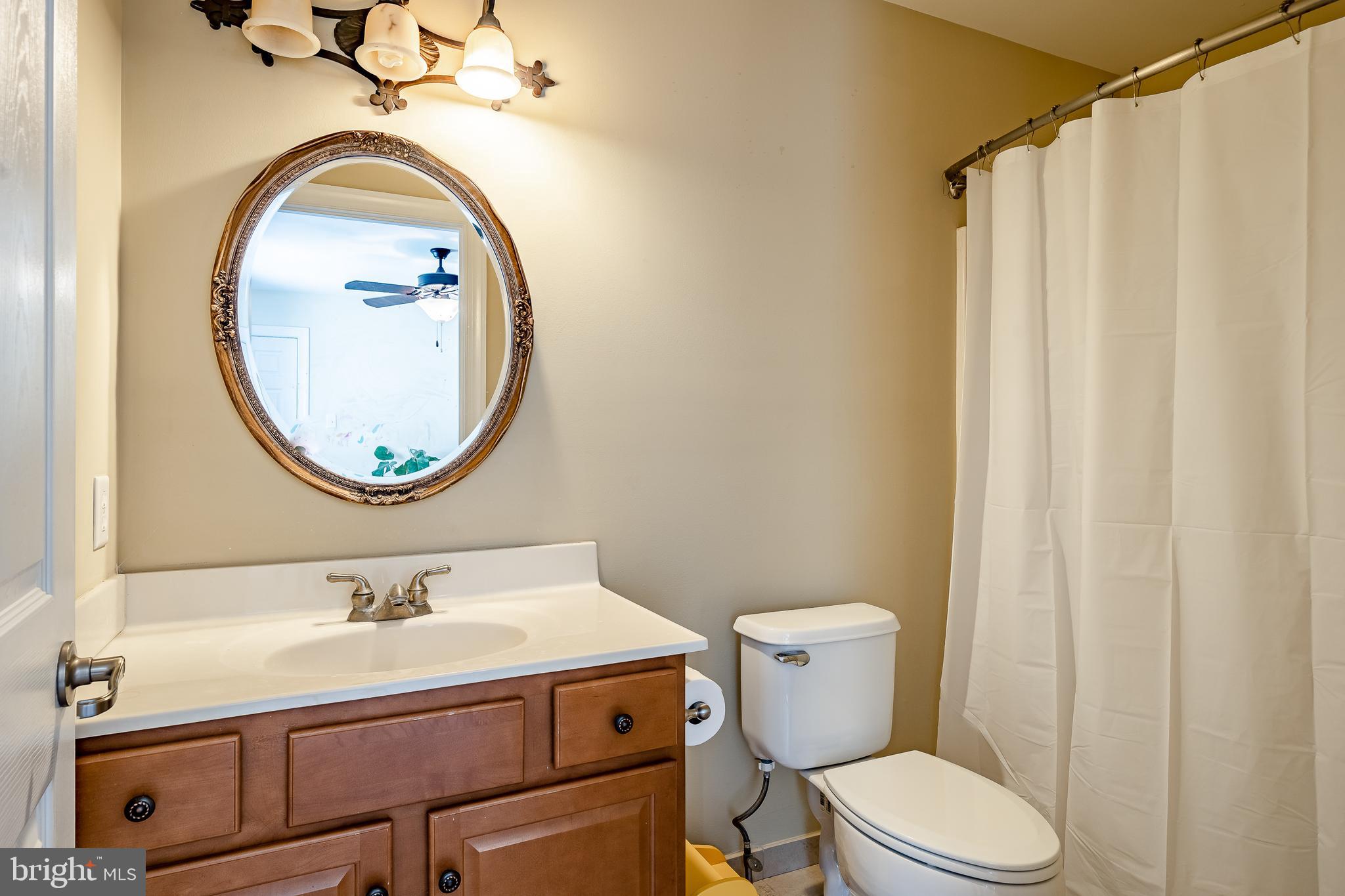 58 Summit Road Malvern, PA 19355 - Photo 44 of 60 Princess suite bath