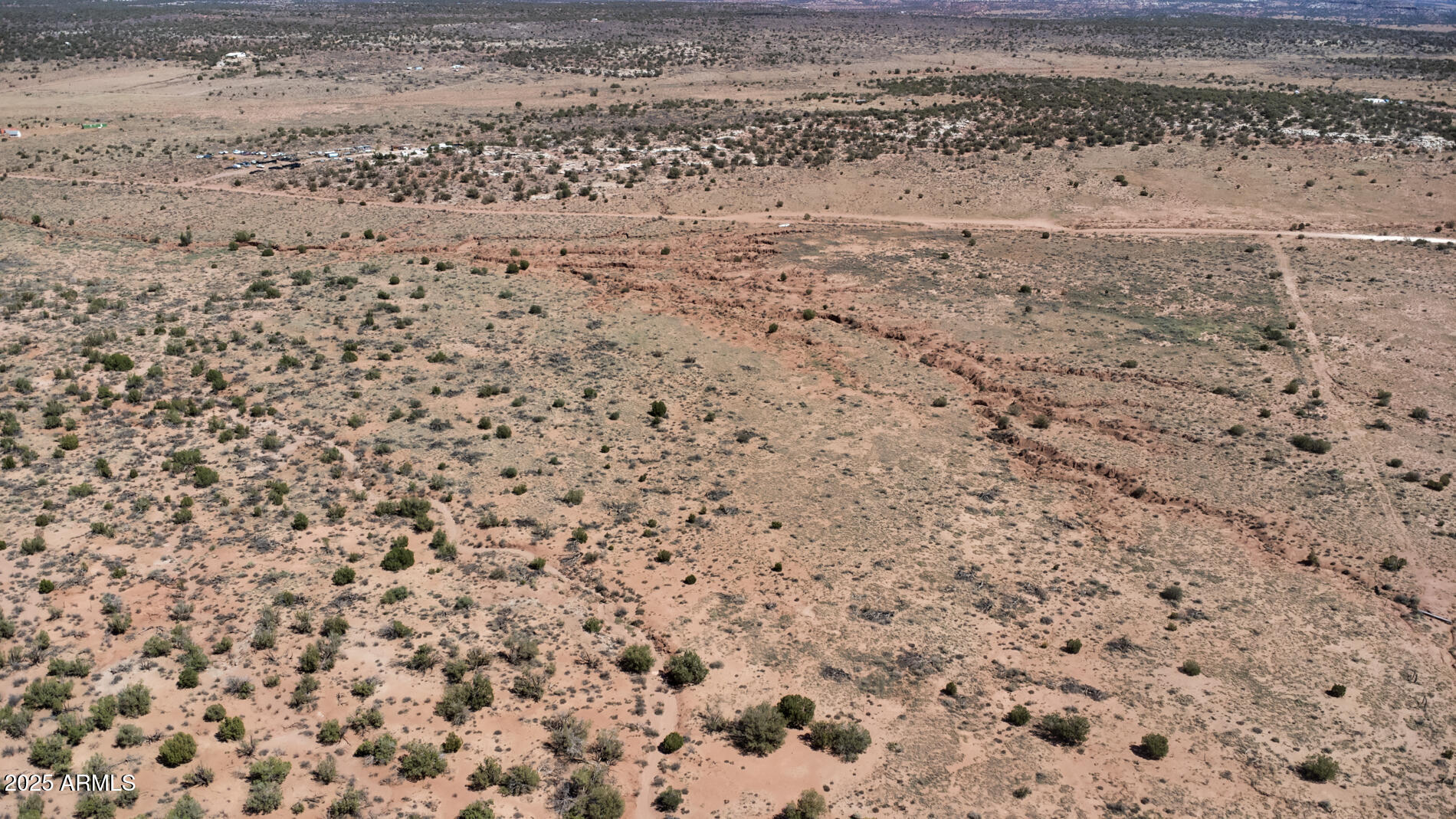 3744 Jordan Road Snowflake, AZ 85937 - Photo 5 of 12 a view of a dry yard