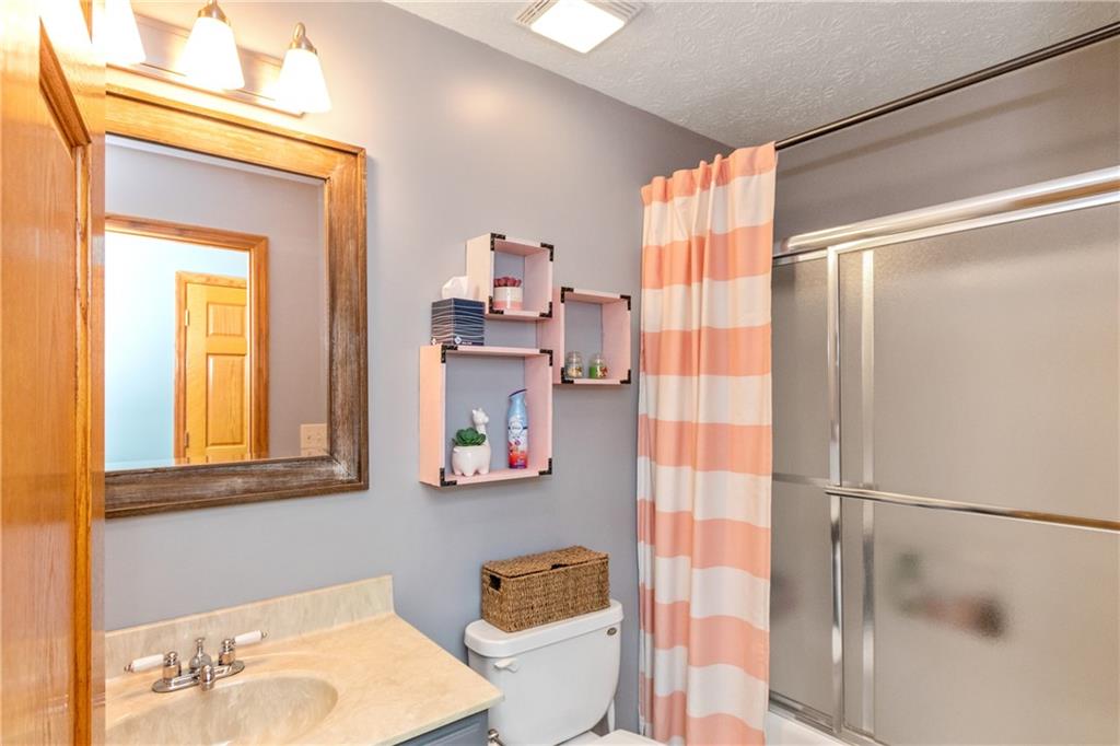 8869 Georgetown Road Columbus, IN 47201 - Photo 22 of 31