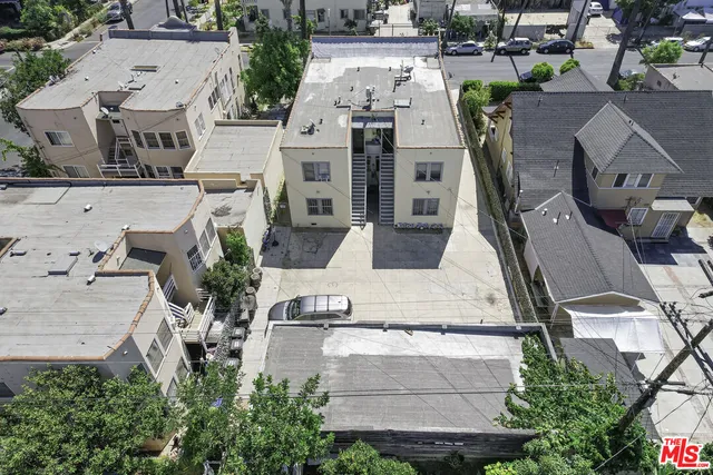 $1,500,000 | 1561 1/2 South Harvard Boulevard, Los Angeles, CA 90006