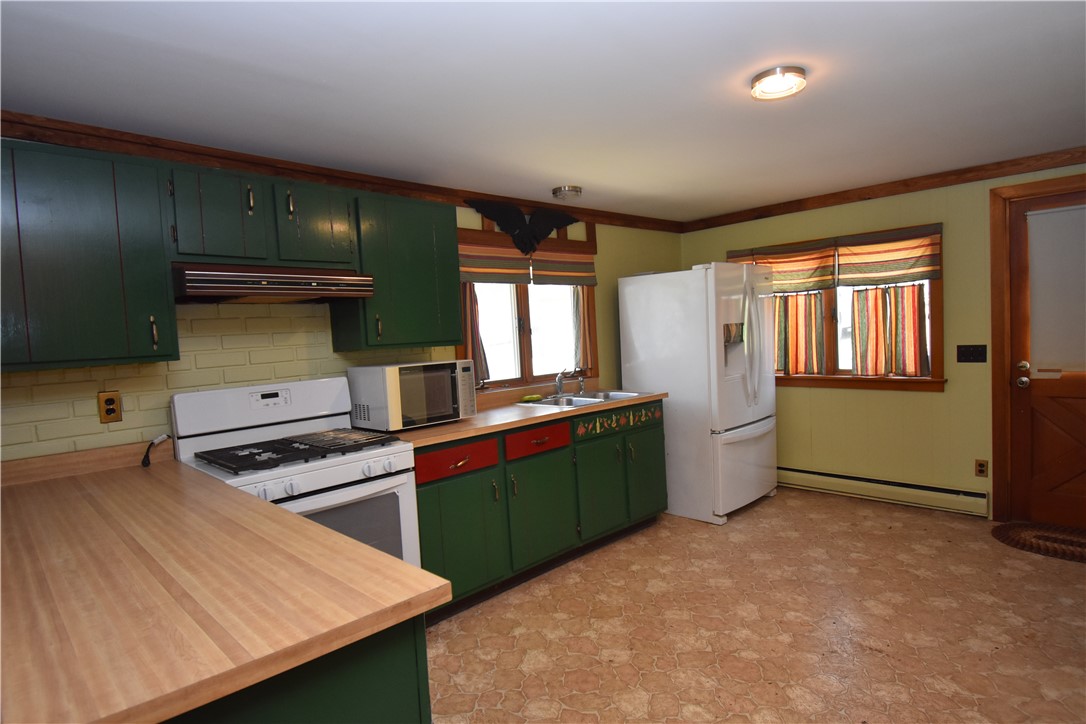 13342 Winding Road Carlton, NY 14571 - Photo 12 of 42