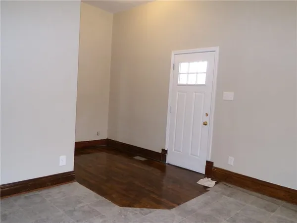 $179,900 | 723 Isley Boulevard, Excelsior Springs, MO 64024