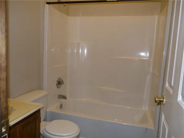 $179,900 | 723 Isley Boulevard, Excelsior Springs, MO 64024
