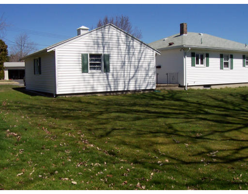 30 Darling Street Acushnet, MA 02743 - Photo 2 of 7 Gallery Image 2