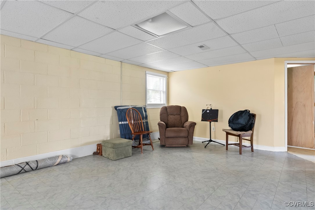 9320 Old Forge Road Providence Forge, VA 23140 - Photo 33 of 50 Living area with baseboards, visible vents, and a
