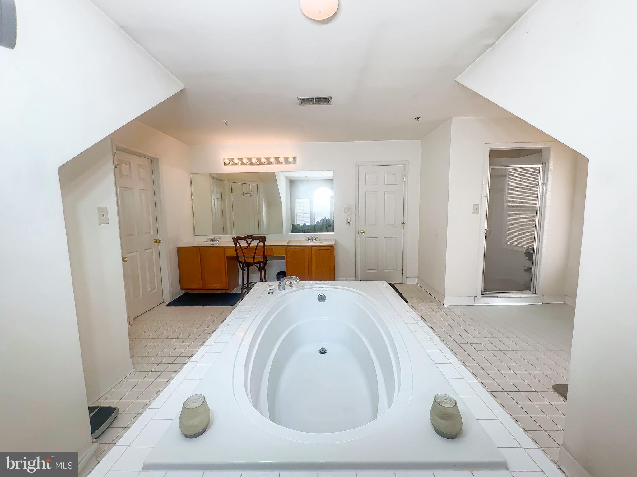 13108 Ridge Brook Court Fort Washington, MD 20744 - Photo 25 of 38 Primary Bathroom