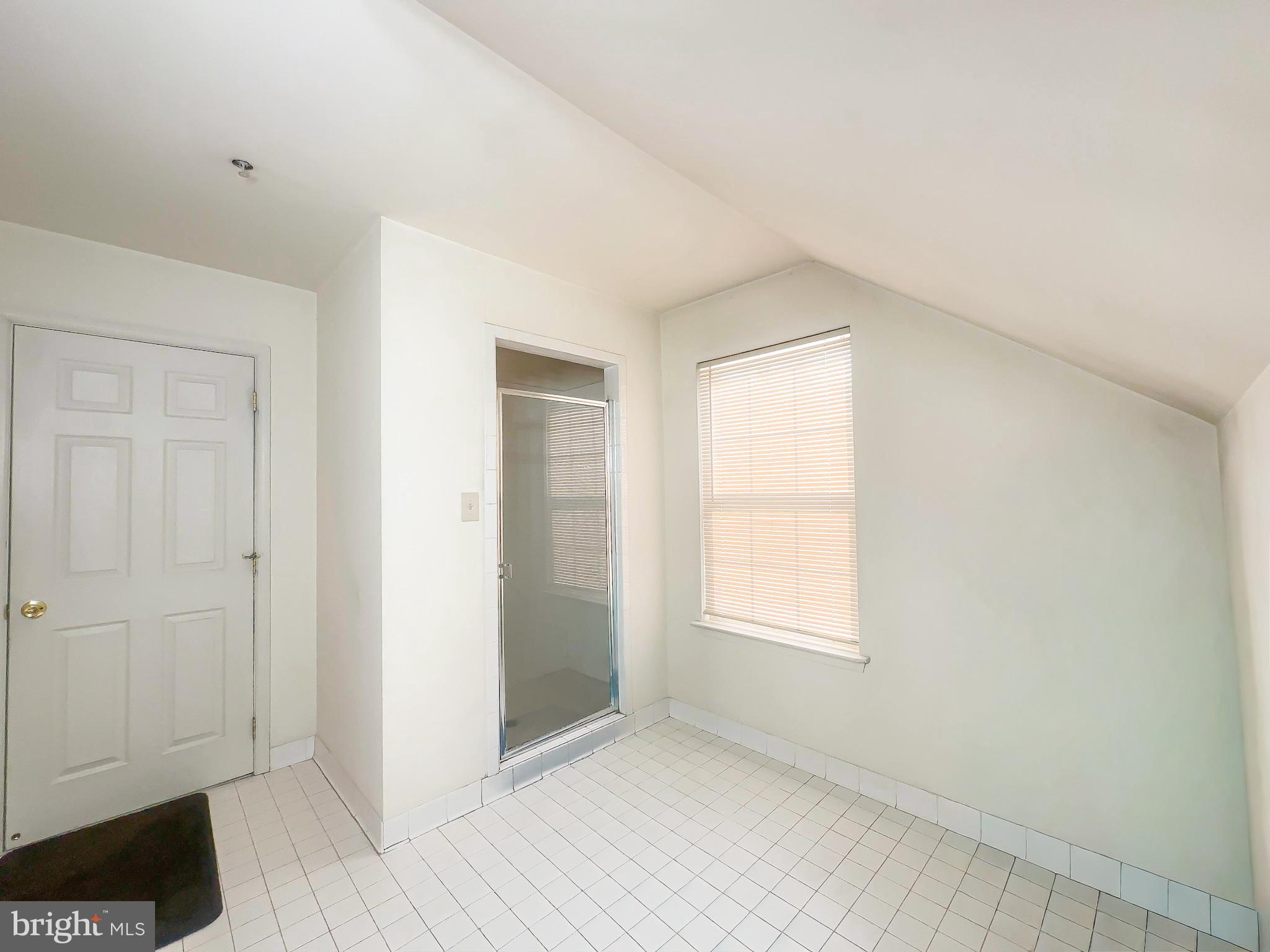 13108 Ridge Brook Court Fort Washington, MD 20744 - Photo 26 of 38 Primary Bathroom
