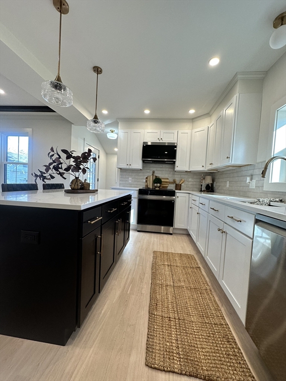 22 Laurel Street Beverly, MA 01915 - Photo 12 of 31