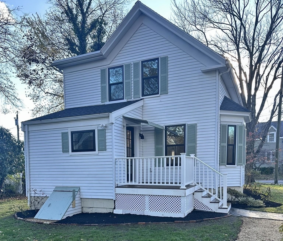 22 Laurel Street Beverly, MA 01915 - Photo 6 of 31