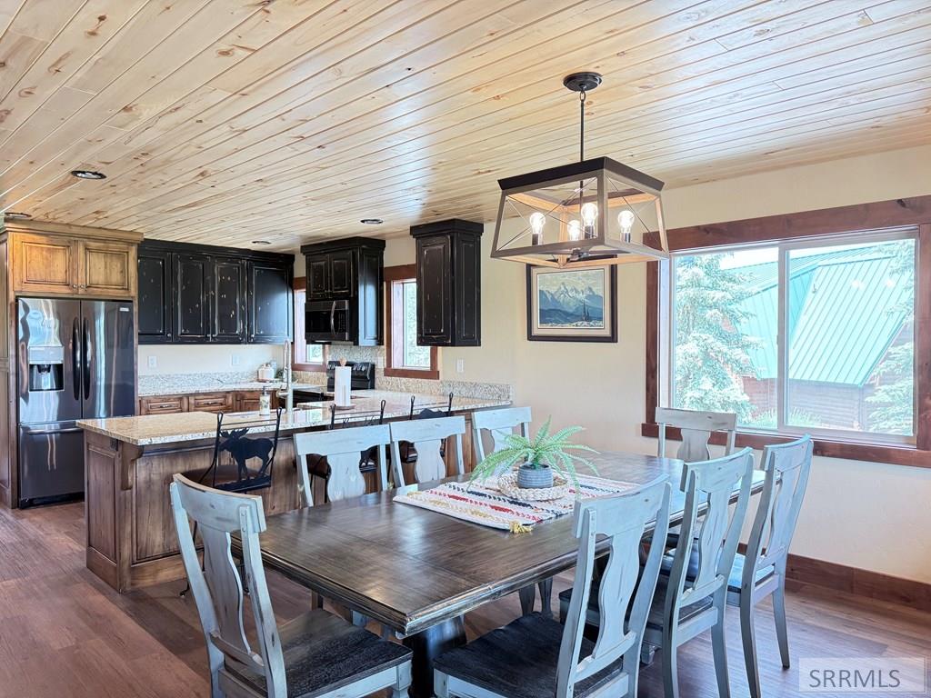 4419 2 Top Road Island Park, ID 83429 - Photo 6 of 35