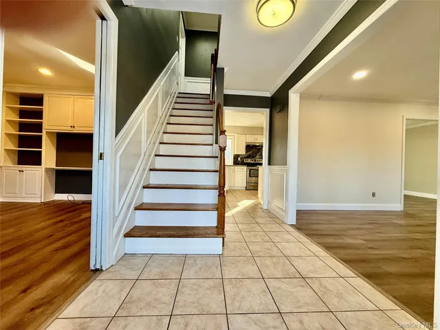 $4,600 | 33 Pilgrim Drive, Port Jefferson, NY 11777