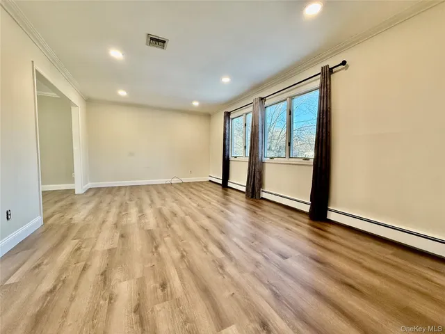 $4,600 | 33 Pilgrim Drive, Port Jefferson, NY 11777