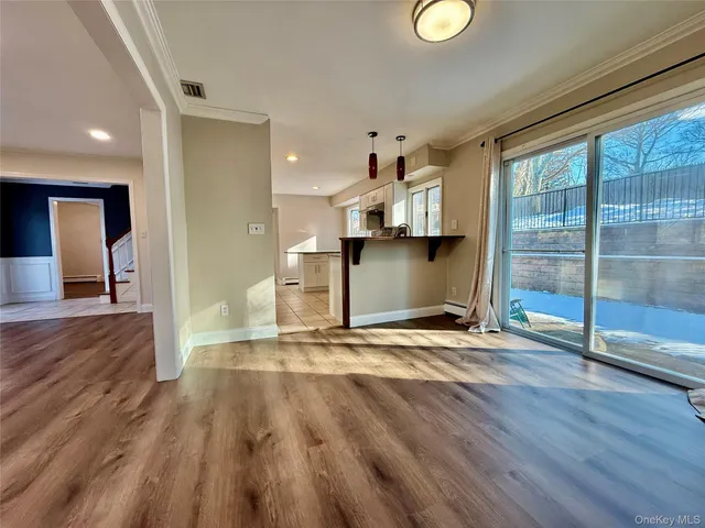 $4,600 | 33 Pilgrim Drive, Port Jefferson, NY 11777