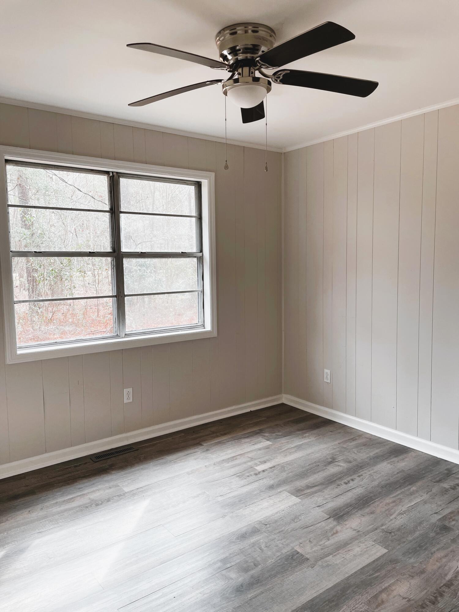404 Gadsden Loop Walterboro, SC 29488 - Photo 23 of 33 404 Gadsden Loop