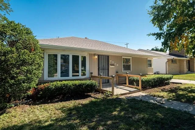 $284,900 | 7719 West Fiebrantz Avenue, Milwaukee, WI 53222