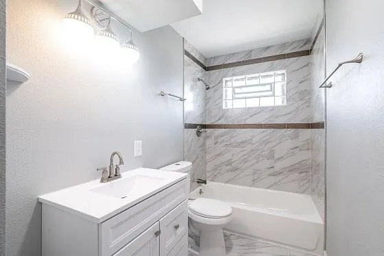 $284,900 | 7719 West Fiebrantz Avenue, Milwaukee, WI 53222