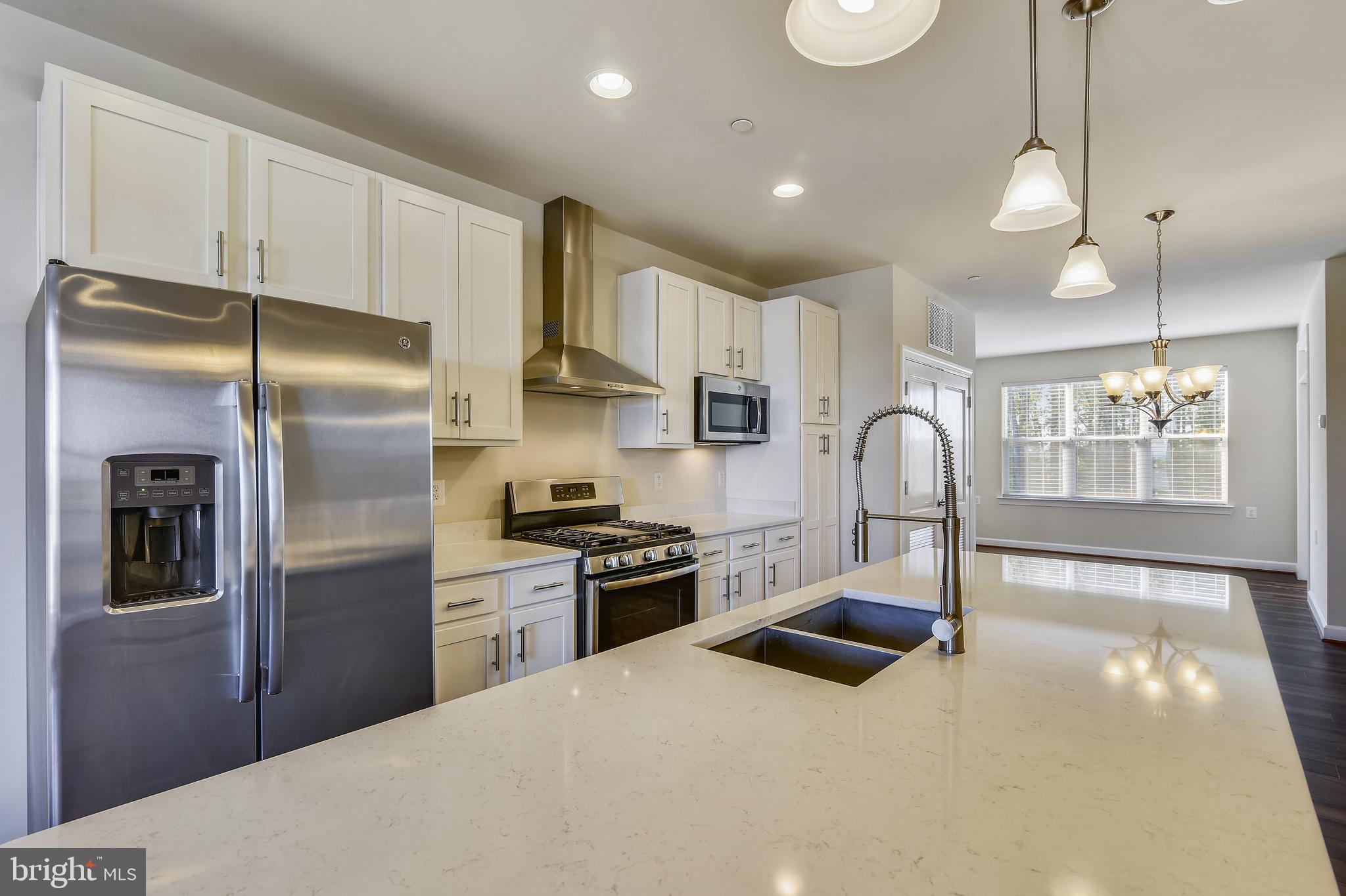 46422 Rilassare Terrace Sterling, VA 20164 - Photo 13 of 42 Kitchen