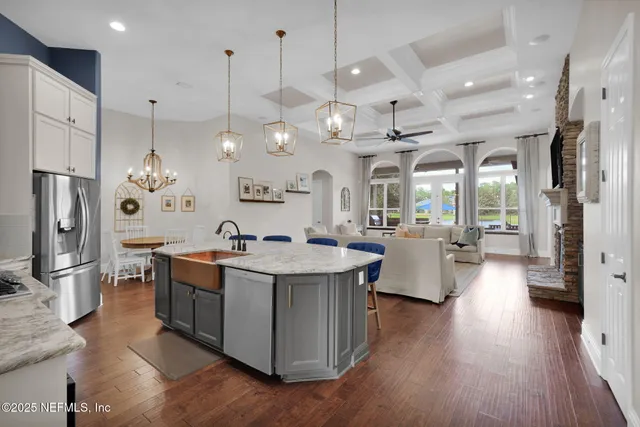 $1,250,000 | 121 Pineta Way, St. Johns, FL 32259