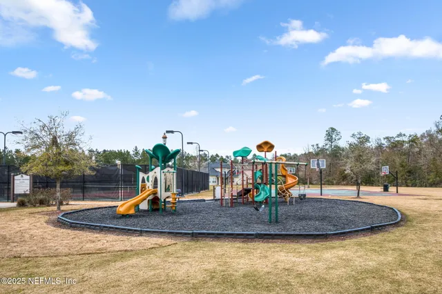 $1,250,000 | 121 Pineta Way, St. Johns, FL 32259