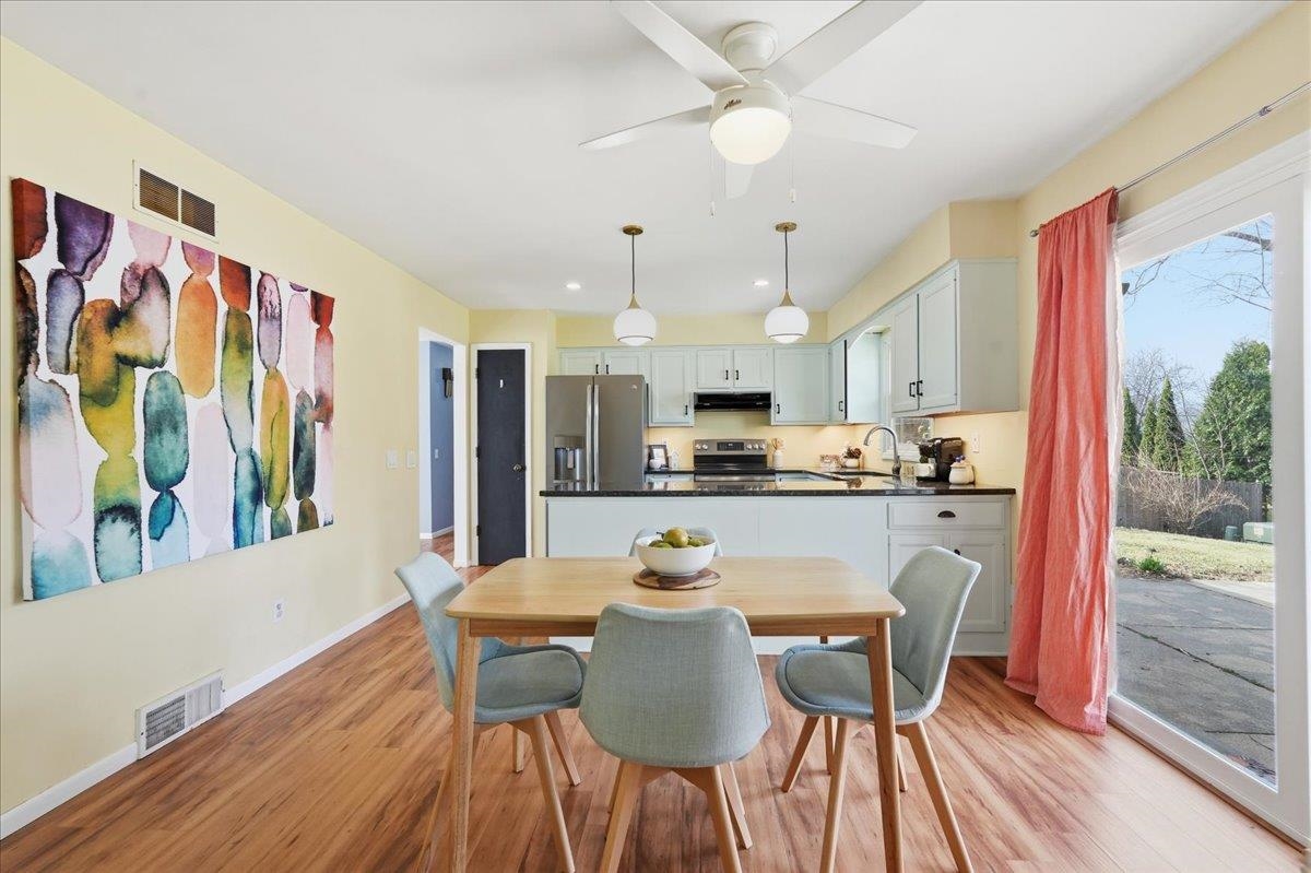 126 Merryturn Road Madison, WI 53714 - Photo 16 of 48