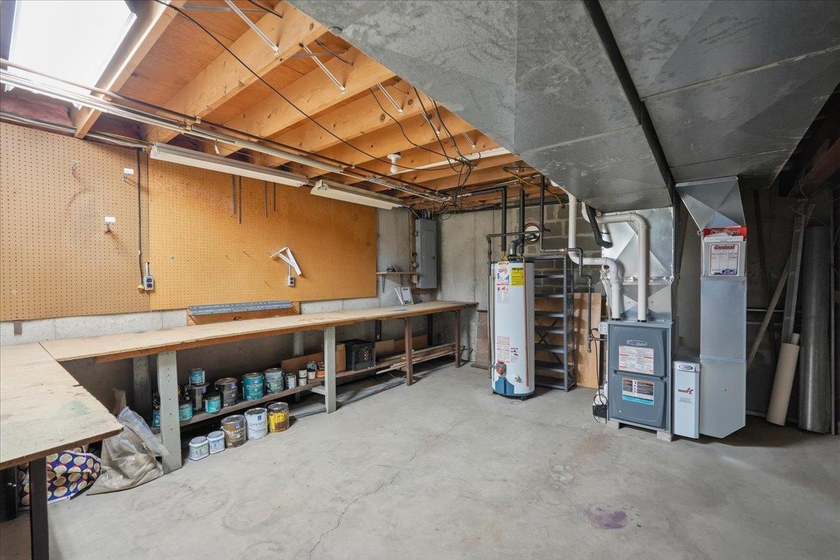 126 Merryturn Road Madison, WI 53714 - Photo 37 of 48