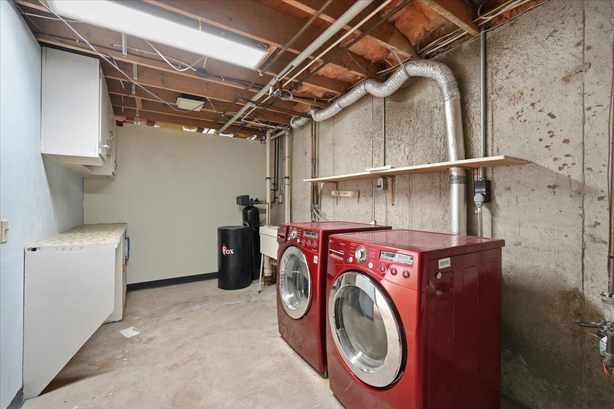 126 Merryturn Road Madison, WI 53714 - Photo 38 of 48