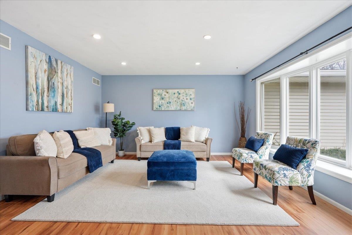 126 Merryturn Road Madison, WI 53714 - Photo 5 of 48